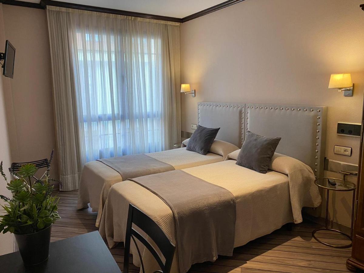Hotel Los Molinos Llanes Esterno foto